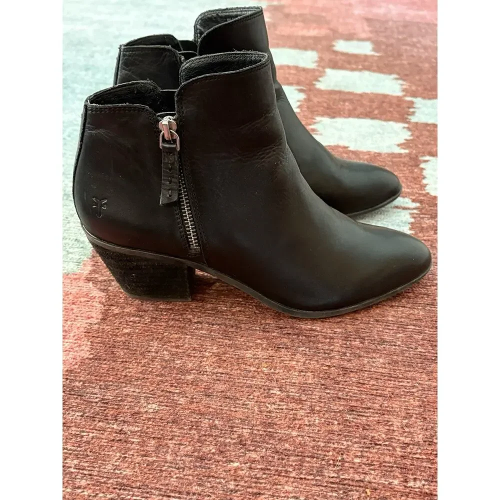 Frye Judith Ankle black Leather Side Zip Block Heel ankle Bootie Women’s 8.5M